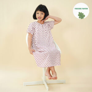 ชุดนอนกระโปรงเด็ก Unifriend Thailand รุ่น22ss/One-piece pajamas kids – Heart (Dark Pink)