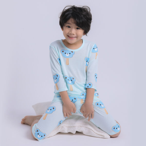 ชุดนอนเด็ก เสื้อผ้าเด็ก Unifriend Thailand รุ่น22ss/Cool Rayon-Stick bear7