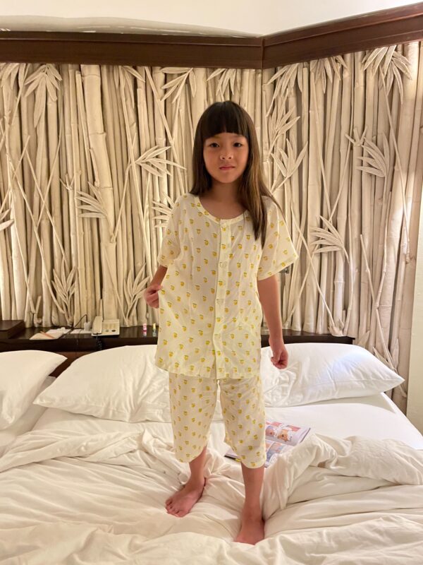 ชุดนอนเด็ก เสื้อผ้าเด็ก Rayon Pajamas Lemon (yellow)