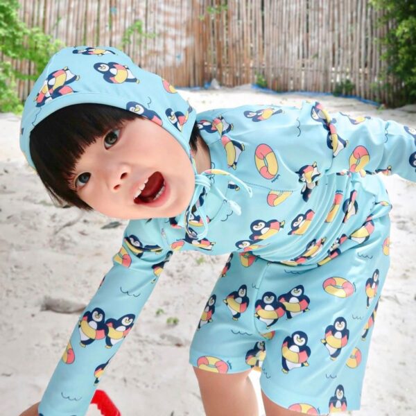 ชุดว่ายน้ำผ้าอ้อมในตัวลาย Penguin Baby rash Panty (cap/top/panty/pants)