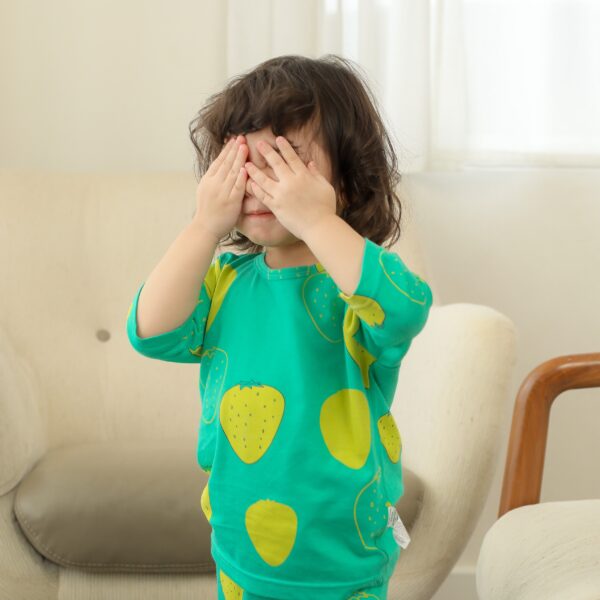 เสื้อผ้าเด็ก 23ss/Strawberry (Green)