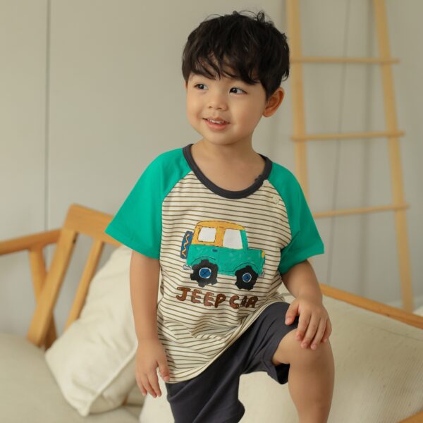 เสื้อผ้าเด็ก ชุดแขนสั้นขาสั้น Wild Car