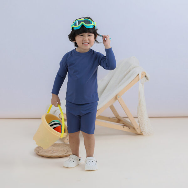 ชุดว่ายน้ำเด็ก Children Rash Guard