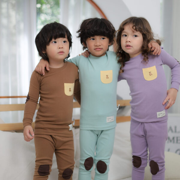 ชุดนอนเด็กแขนยาวขายาว 23fw/Pocket Bear (Purple)