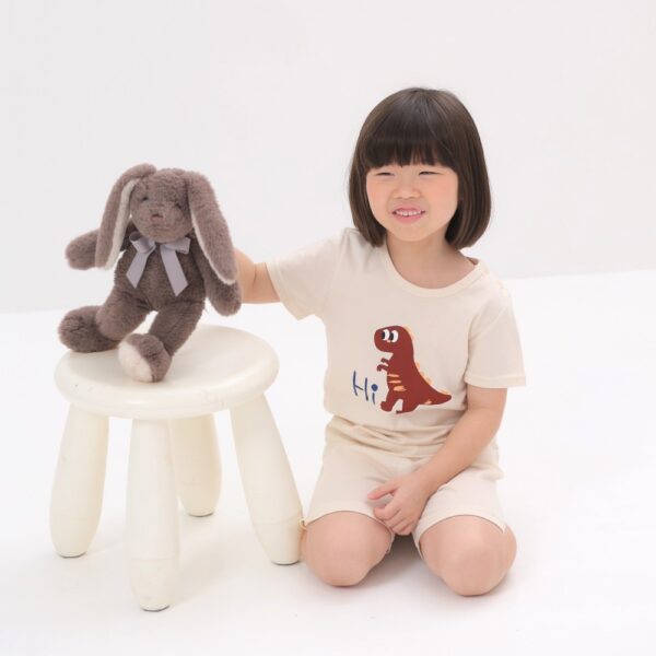 ชุดเสื้อแขนสั้นและกางเกงขาสั้น 5 ส่วน 25ss Organic Cotton Hi Dino